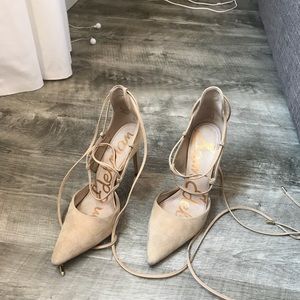 SOLD Sam edelman nude suede lace up pumps